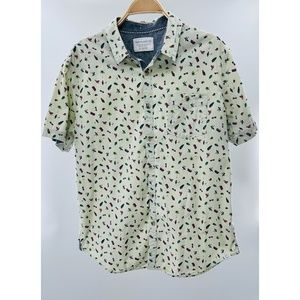 Free Planet Button Down Collard Surf Design Shirt, Vacay